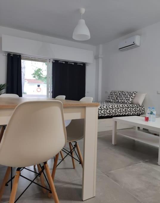 Апартаменты Apartamento Omega Ll Торремолинос Экстерьер фото