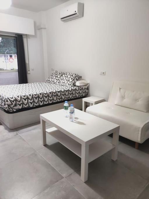 Апартаменты Apartamento Omega Ll Торремолинос Экстерьер фото